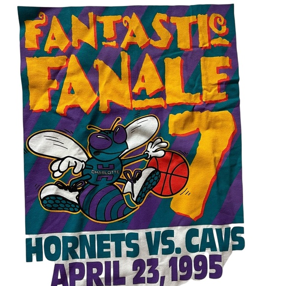 Charlotte Hornets vs Cavs NBA Vintage T-shirt XL April 13 1995 Fantastic Fanale - Picture 3 of 7